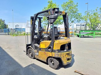 Four wheel front forklift Yale gdp16vx