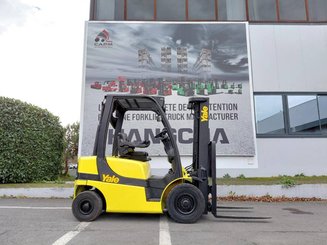 Four wheel front forklift Yale GDP20VX