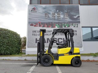 Four wheel front forklift Yale GDP20VX
