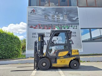 Four wheel front forklift Yale GDP25VX - 2