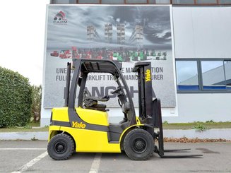 Four wheel front forklift Yale GDP20VX