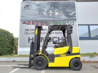 Four wheel front forklift Yale GDP20VX