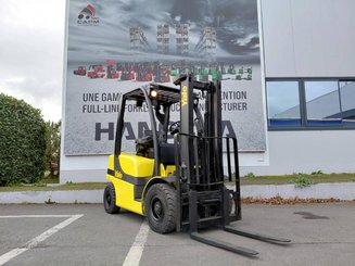 Four wheel front forklift Yale GDP20VX