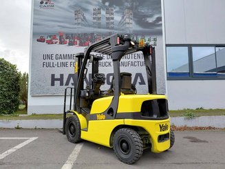 Four wheel front forklift Yale GDP20VX