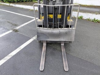 Four wheel front forklift Yale GDP20VX