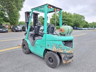 Four wheel front forklift Mitsubishi FG30N - 14