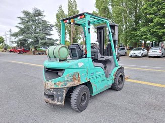 Four wheel front forklift Mitsubishi FG30N - 13