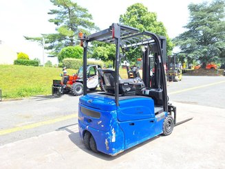 Three wheel front forklift Hyster  J16XNTLWB - 12