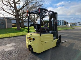 Three wheel front forklift Hyster  J16XNTLWB