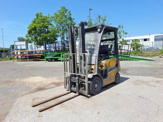 Four wheel front forklift Yale GDP18VX