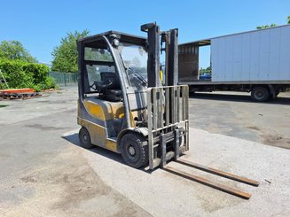Four wheel front forklift Yale GDP18VX