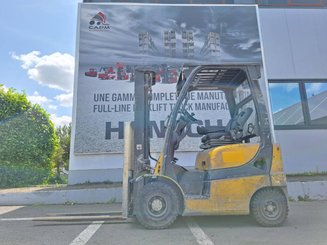 Four wheel front forklift Yale GDP18VX