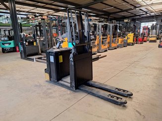 Order picker Mitsubishi OPB20N2