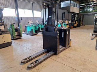 Order picker Mitsubishi OPB20N2