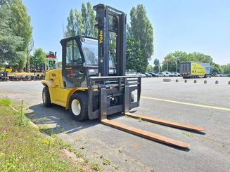 Four wheel front forklift Yale GDP80VX
