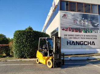Four wheel front forklift Hangcha XE18i (CPD18-XEY2HA-SI) 