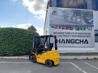 Four wheel front forklift Hangcha XE18i (CPD18-XEY2HA-SI) 
