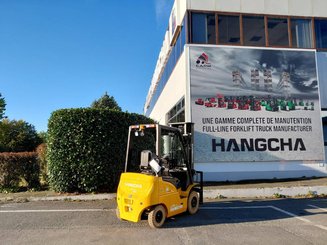 Four wheel front forklift Hangcha XE18i (CPD18-XEY2HA-SI) 