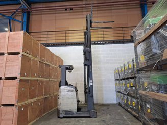 Reach truck Crown ESR 5260-14 OPT 2