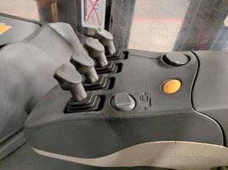 Reach truck Crown ESR 5260