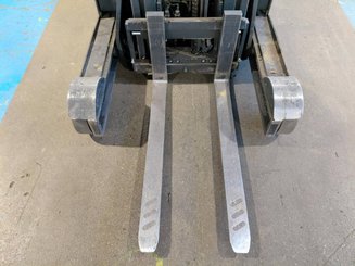 Reach truck Crown ESR 5260