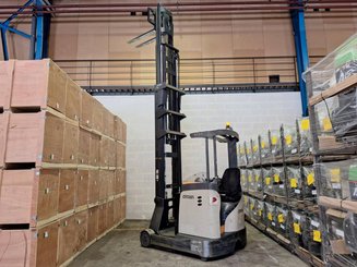 Reach truck Crown ESR 5260