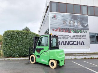 Four wheel front forklift Hangcha XC50i-500 (CPD50-XCXY2-SI)