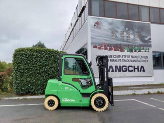 Four wheel front forklift Hangcha XC50i-500 (CPD50-XCXY2-SI)