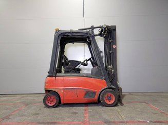 Four wheel front forklift Fenwick E16P