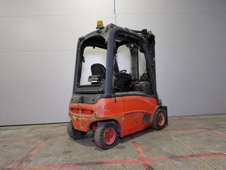 Four wheel front forklift Fenwick E16P