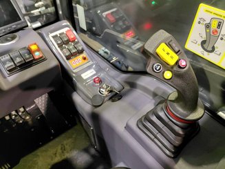 Telescopic loader Manitech T150H - 4