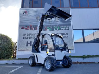 Telescopic loader Manitech T150H