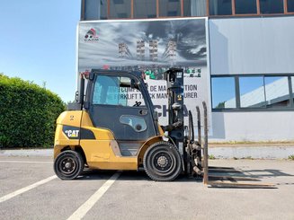 Four wheel front forklift Caterpillar DP40N - 5