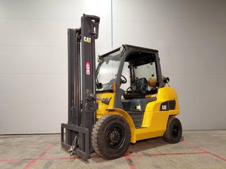 Four wheel front forklift Caterpillar GP40NTD