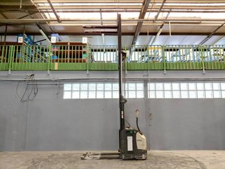 Pedestrian pallet stacker Crown ESI4000-12