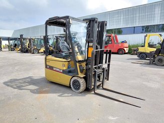 Three wheel front forklift Caterpillar EP16KT