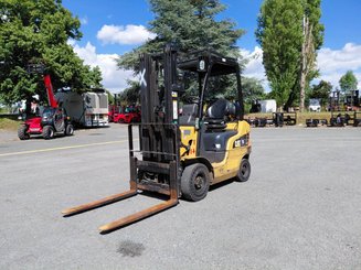 Four wheel front forklift Caterpillar GP18N