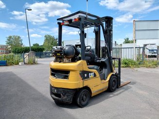 Four wheel front forklift Caterpillar GP18NTD