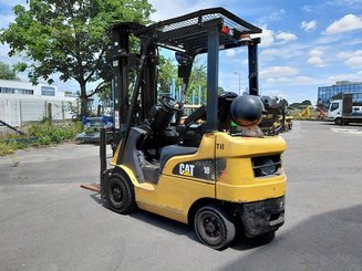 Four wheel front forklift Caterpillar GP18NTD