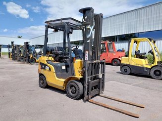 Four wheel front forklift Caterpillar GP18NTD