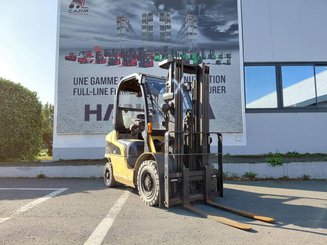Four wheel front forklift Caterpillar GP25N
