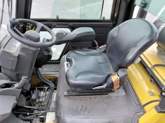 Four wheel front forklift Caterpillar GP25NTD