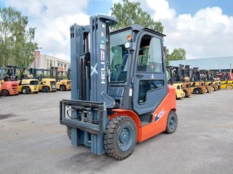 Four wheel front forklift Heli CPYD25