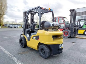 Four wheel front forklift Caterpillar GP30N