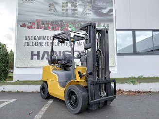 Four wheel front forklift Caterpillar GP30N