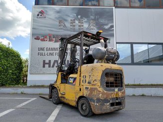 Four wheel front forklift Caterpillar GC40K