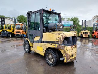 Four wheel front forklift Yale GLP55VX