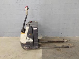 Pedestrian pallet truck Crown WP3020-2.0