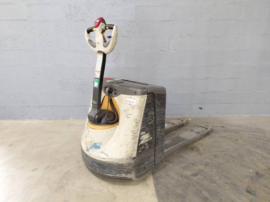 Pedestrian pallet truck Crown WP3020-2.0 - 1