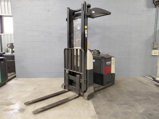Order picker Crown MPC3040-12 - 1